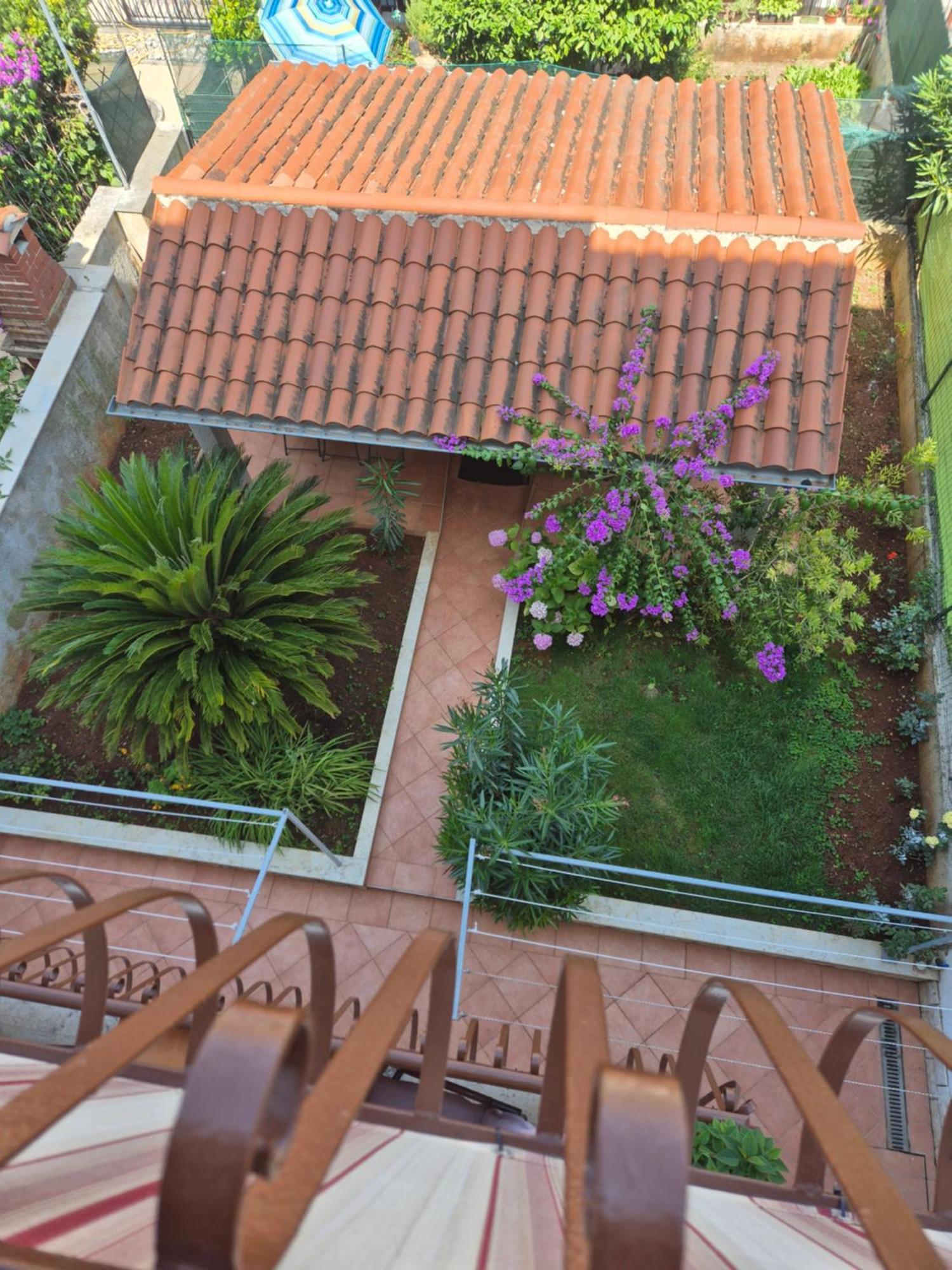 Apartments Antolovic Orsera Esterno foto
